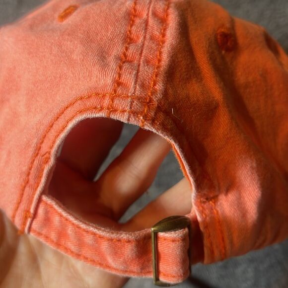 'Good Vibes Club' Cap - Picture 4 of 5